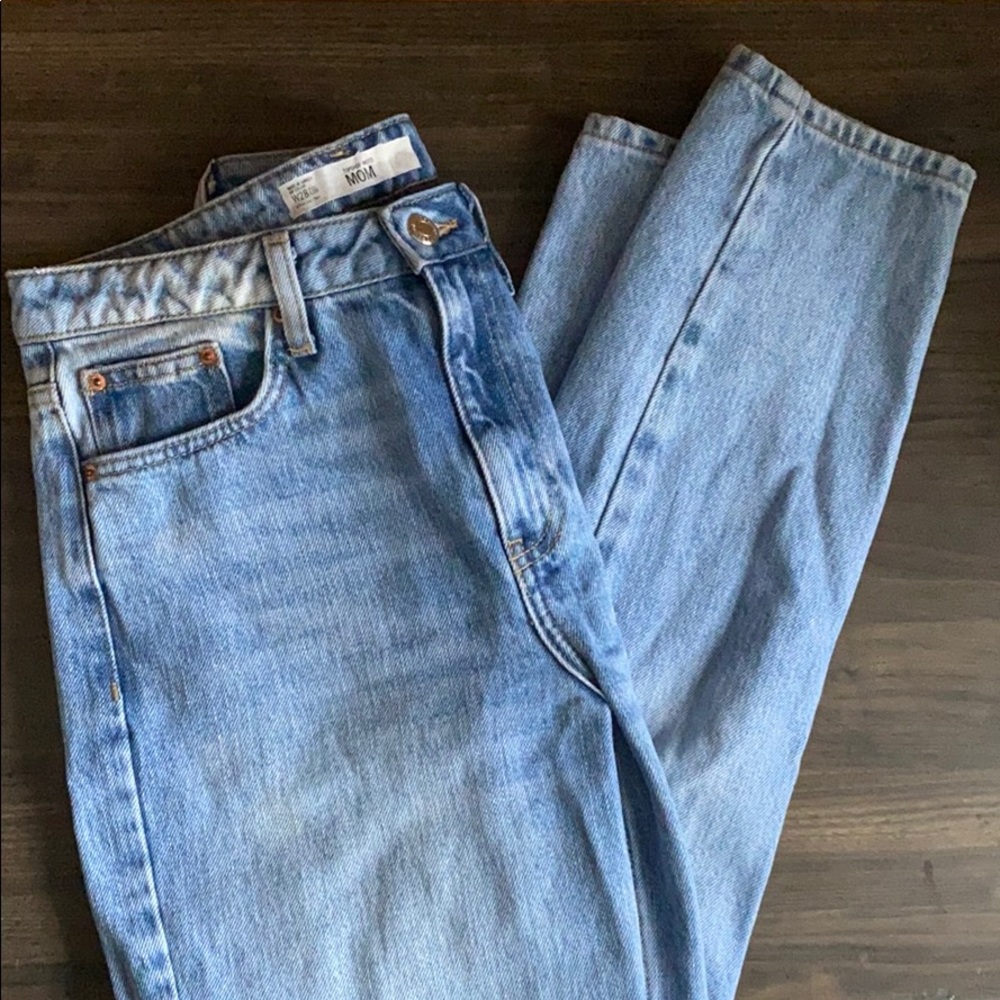 Topshop Bleach Premium Mom Jeans